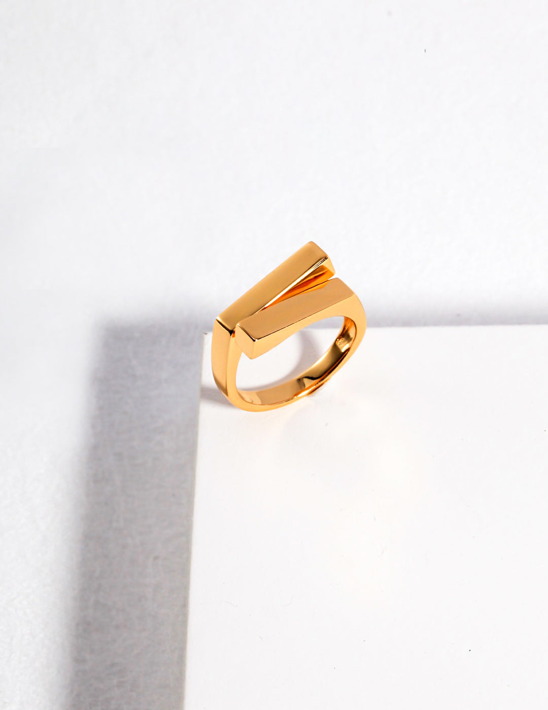 Linear Luxe Ring-103788
